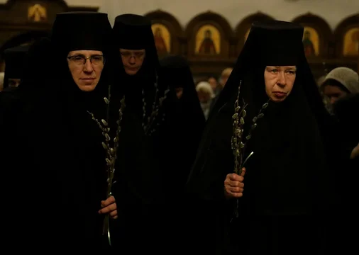 Бог обретается в труде