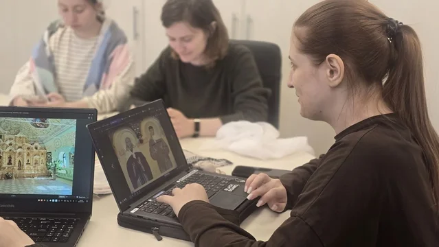 Участие в создании нейросети для реконструкции икон