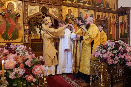 Архиерейское богослужение и диаконская хиротония на праздник святителей Московских