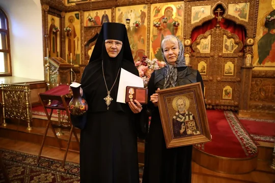 Награждение Матушки игумении Еротииды медалью «За содействие в охране здоровья»