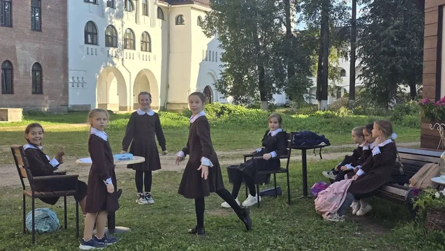 Этот мир должны менять наши дети